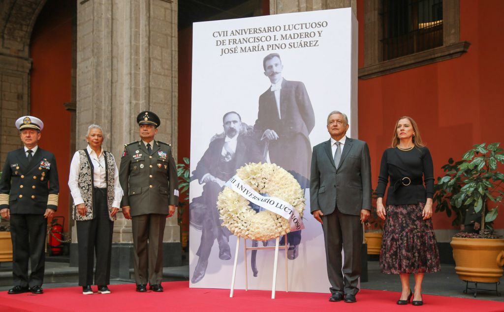 AMLO recuerda a Madero en Palacio Nacional