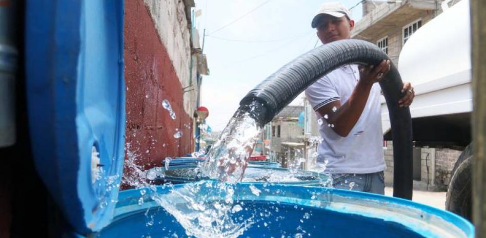 33.5% del total de viviendas en México no cuenta con suministro diario de agua. Foto: Especial.