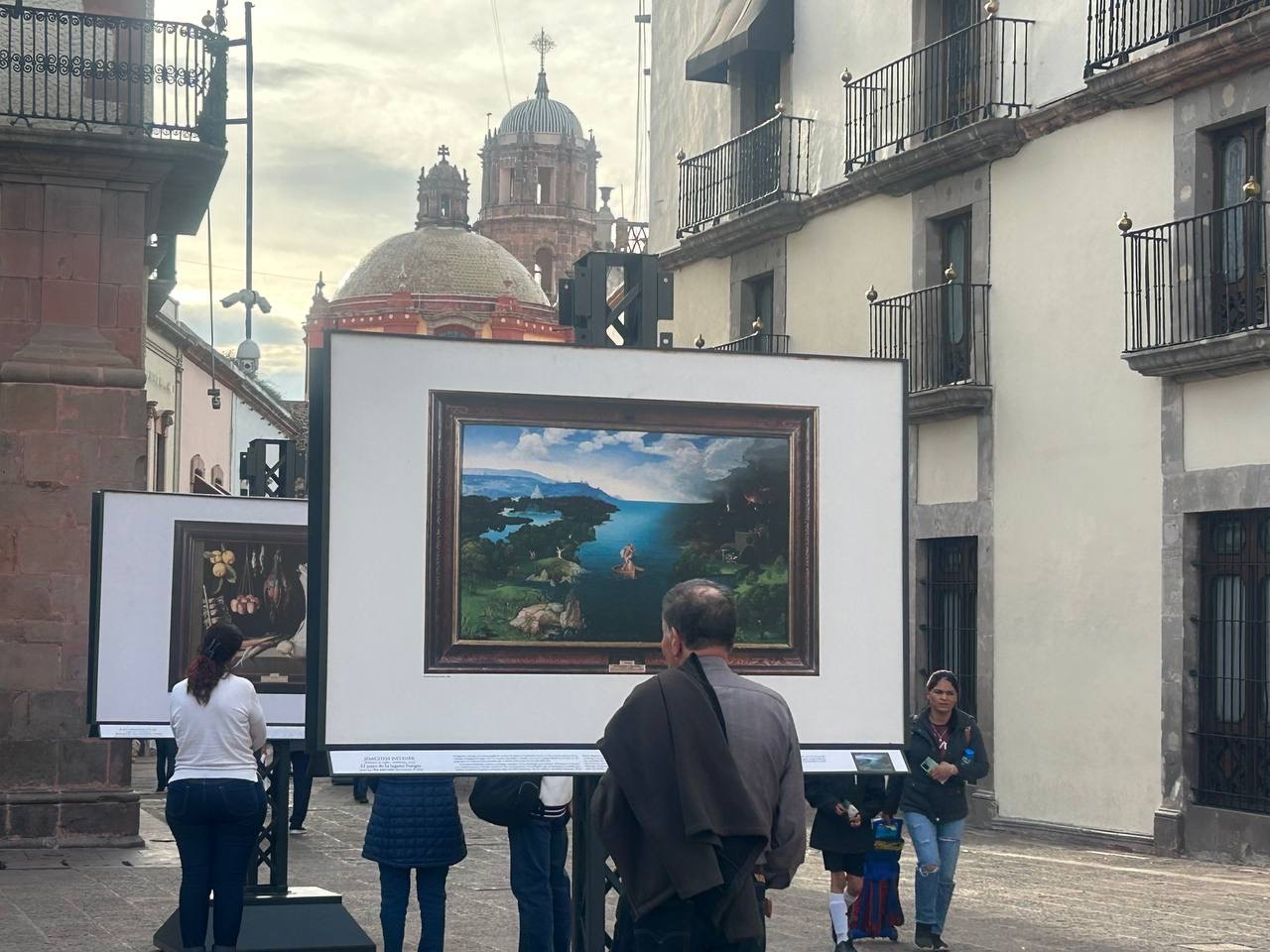Exposición “Museo del Prado en la Calle”, en Plaza de Armas, Querétaro.