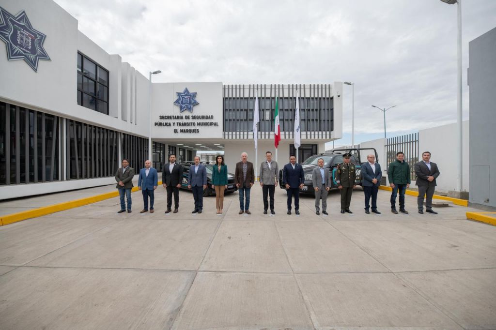 Inauguran nuevo edificio de seguridad y entregan equipamiento policial en El Marqués.